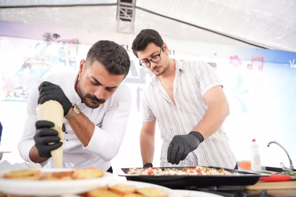 MasterChef yıldızları Tarsus Festivali'nde geleneksel tatlara modern dokunuş yaptı