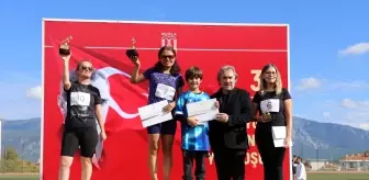 Muğla'da Atatürk'e Saygı Gençlik Koşusu Düzenlendi