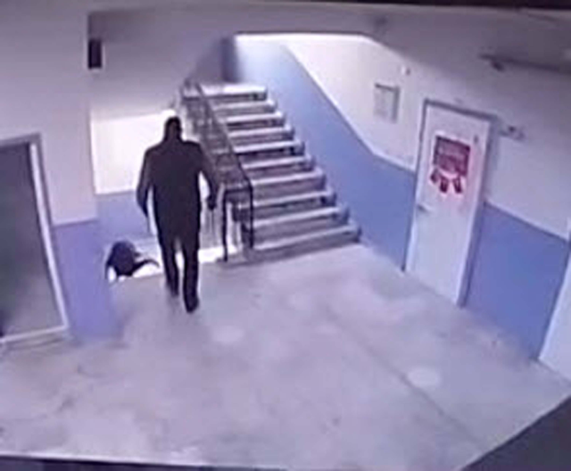 okul muduru otizmli ogrenciyi merdivenlerden itti 19240117 4930 m