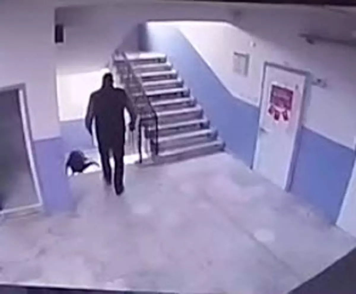 Otizmli Öğrencinin Düşmesine Neden Olan Okul Müdürü Görevden Alındı