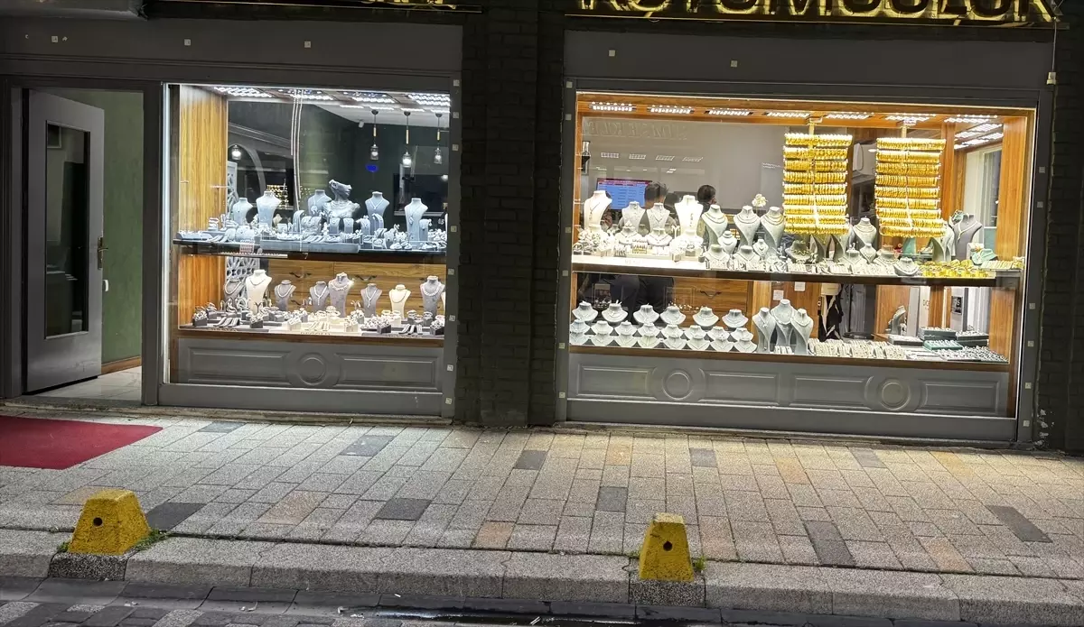 Ordu'da Kuyumcudan 2 Milyon Liralık Altın Çalındı
