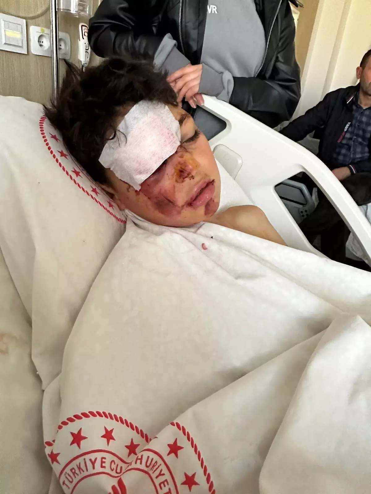 Aksaray'da Bisikletliye Otomobil Çarptı, Sürücü Kaçtı