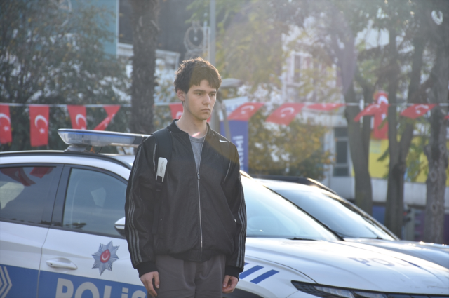 Life stopped in Turkey at 9:05