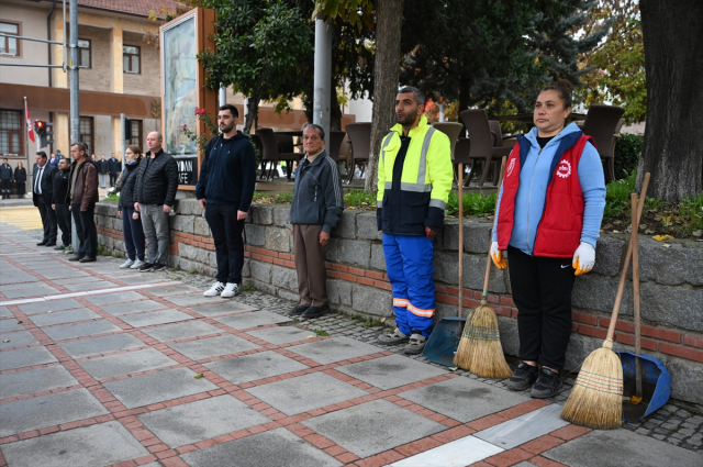 Life stopped in Turkey at 9:05