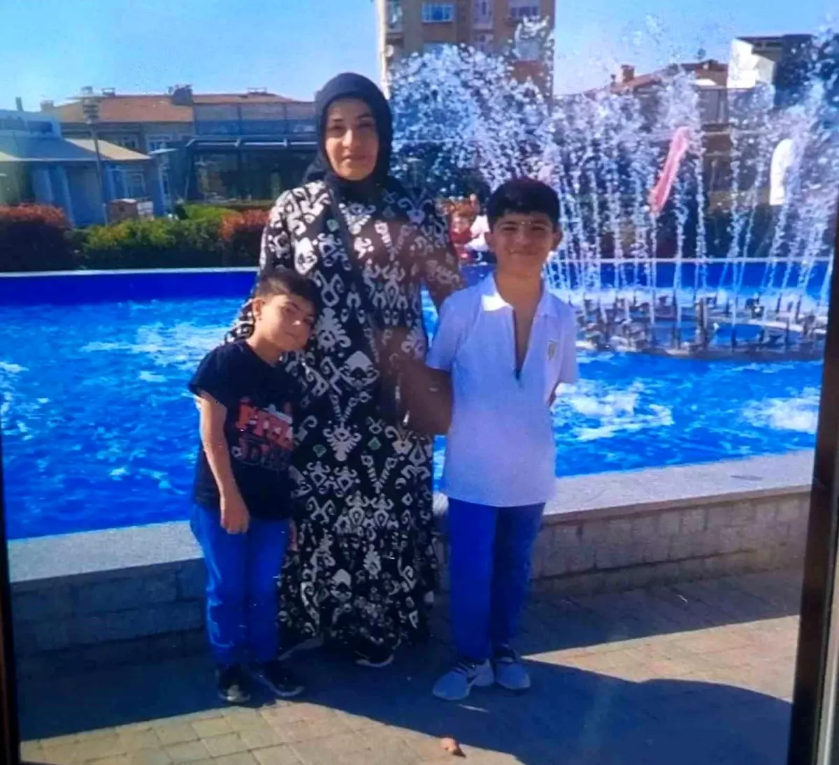 Kocaeli'deki Parfüm Tesisi Yangınında 6 Kayıp