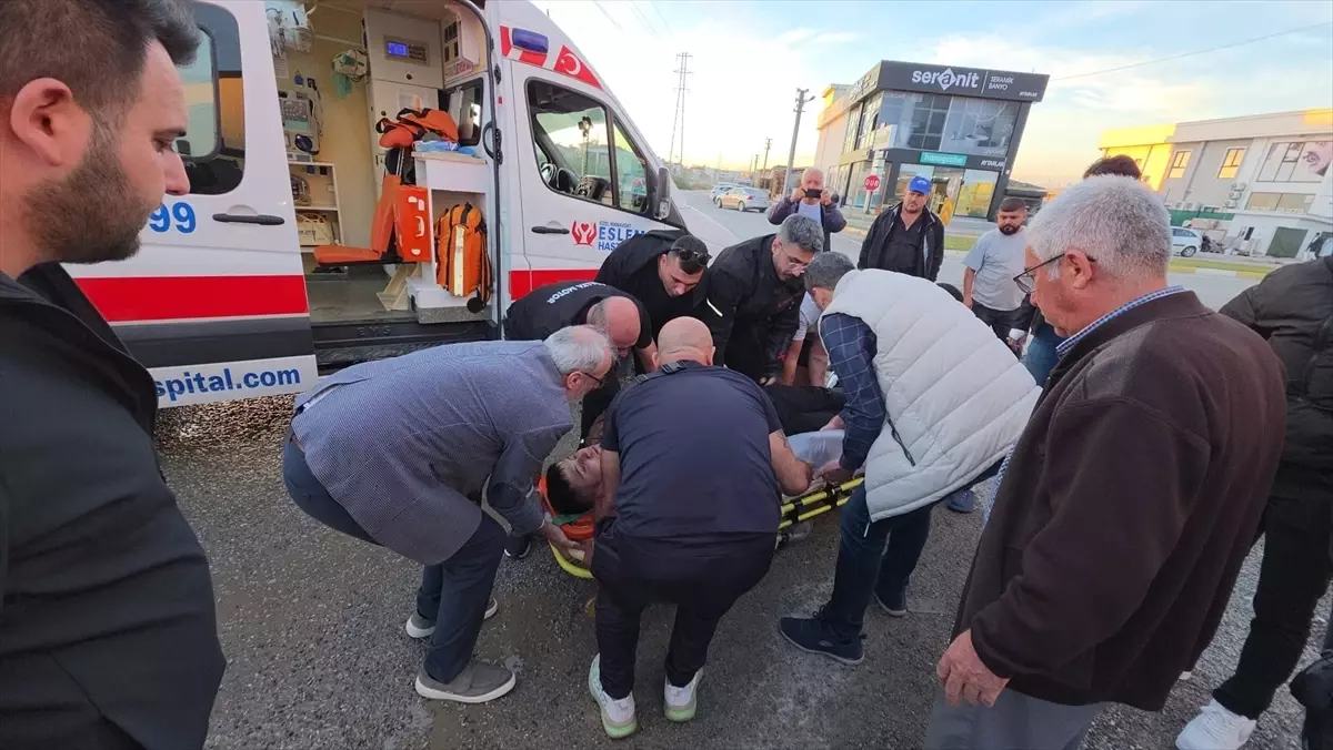 Manavgat'ta Motosiklet Kazası: Sürücü Yaralandı