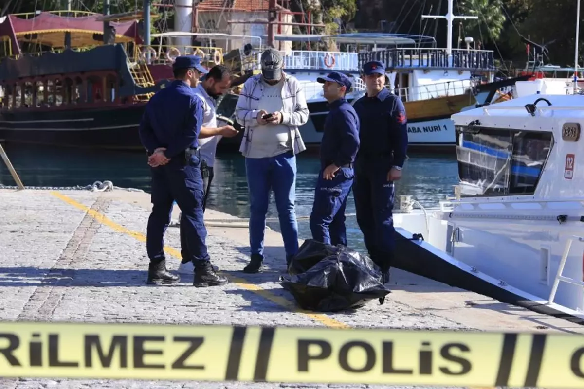 Denizden 15 yaşındaki kızın cansız bedeni çıktı