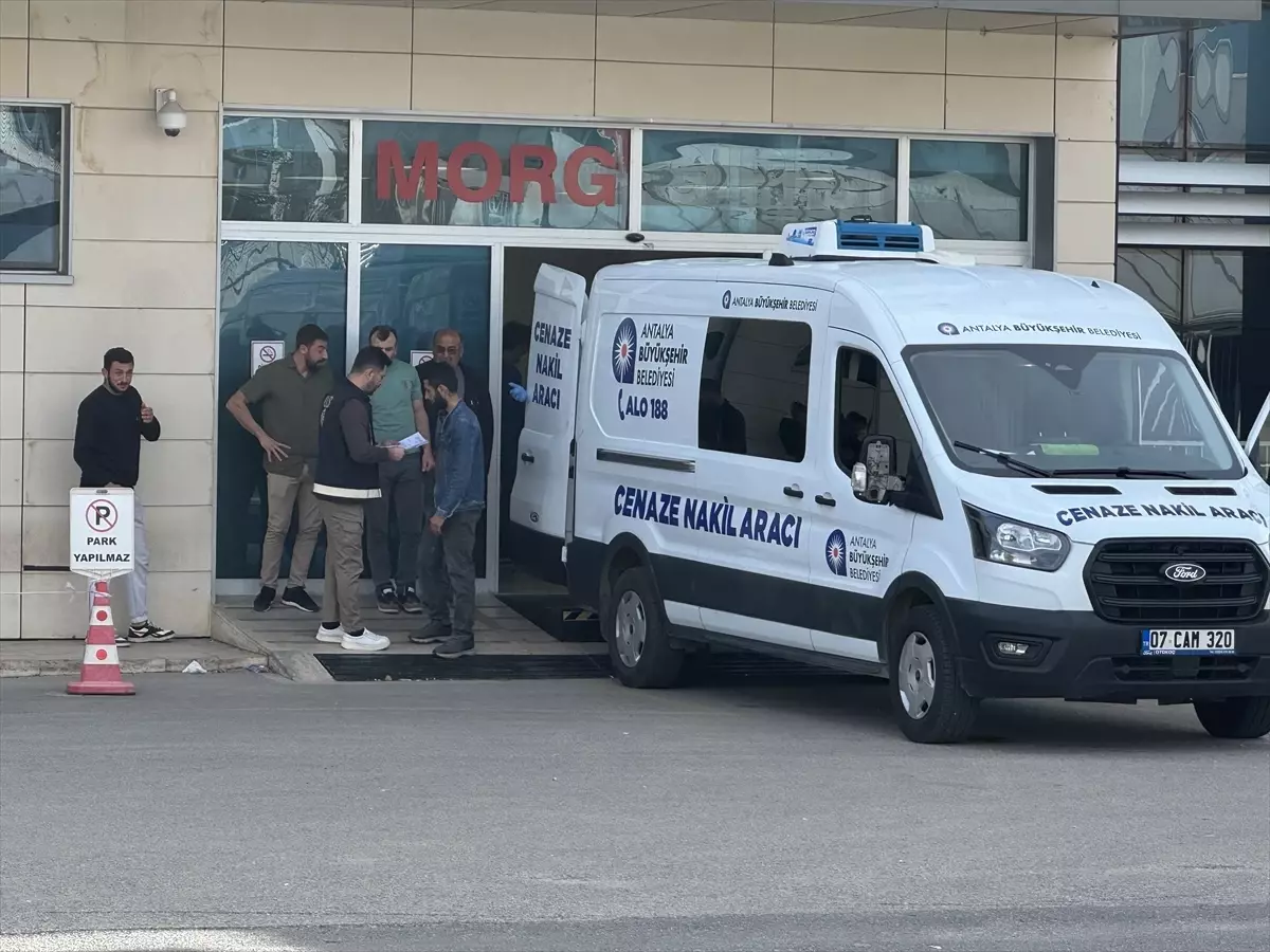 Polis Memurunun Cinneti: Eşi ve İki Çocuğu Hayatını Kaybetti