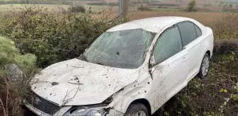 Bilecik'te Otomobilin Devrilmesi Sonucu 2 Kişi Yaralandı