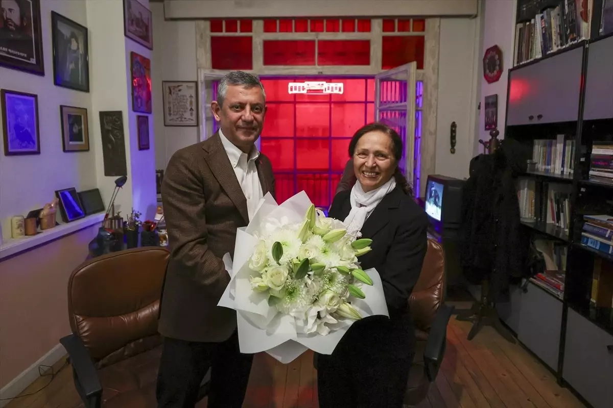 Özgür Özel, Hrant Dink'in Ailesiyle Bir Araya Geldi