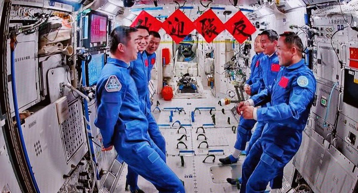 Çin, Shenzhou-20 Astronotlarının Dönüş Görevinde İlerleme Kaydediyor