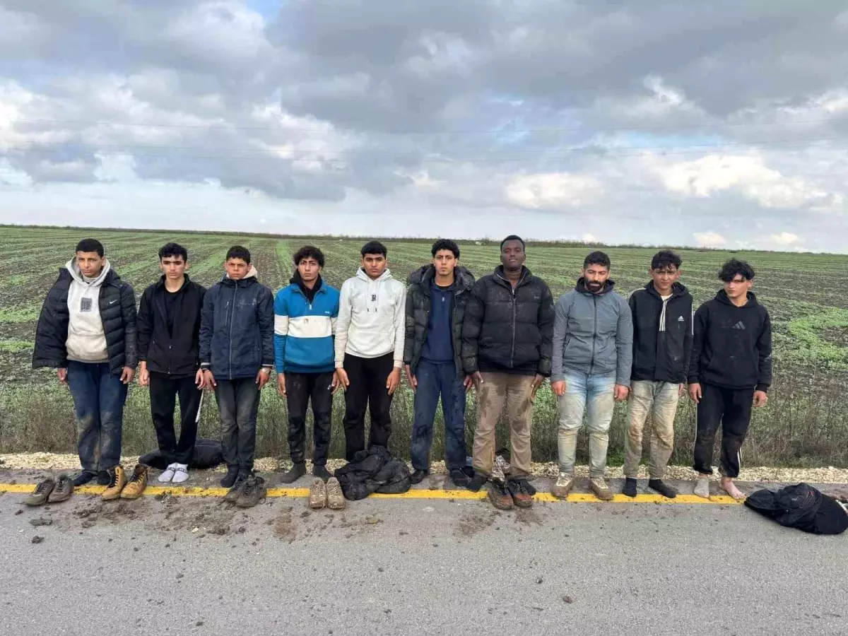 Edirne'de Yasa Dışı Göçmen Operasyonu: 10 Kişi Yakalandı