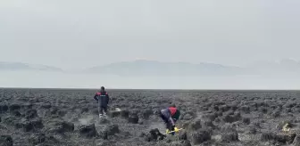 Hakkari'deki Yangın Nehil Sazlığı'nı Tehdit Etti