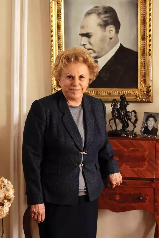 omrunu egitim ve kadinlara adamis cumhuriyet 3 19240669 o