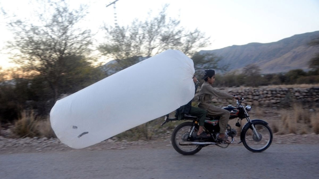 caresizlik neler yaptiriyor naylon torbalara 19246899 8457 m