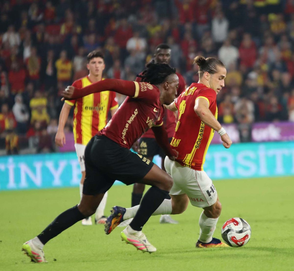 Göztepe'nin Yerli Yıldızları Sezona Damga Vuruyor