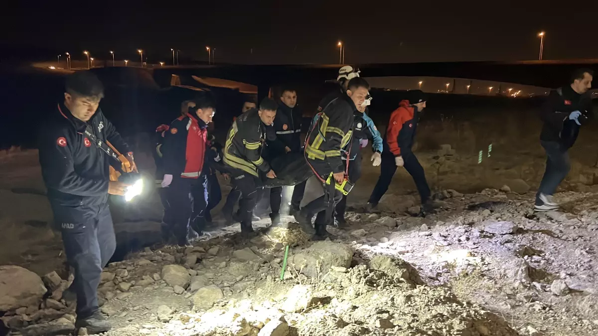 Kayseri'de Uçuruma Yuvarlanan Otomobilin Sürücüsü Hayatını Kaybetti