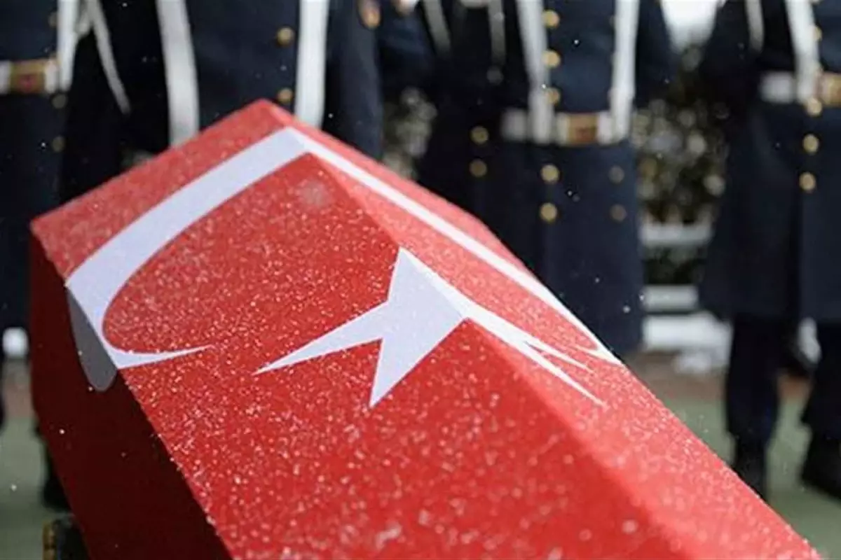 Türkiye'nin yüreği yandı! Ünlü isimlerden peş peşe taziye mesajları