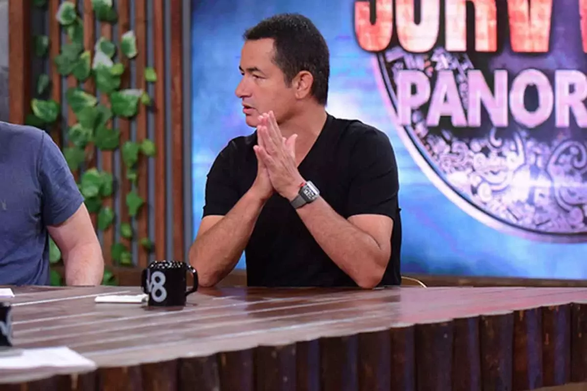 Acun Ilıcalı galada sürprizi açıkladı! İsmi gizli tutuluyor: Survivor'a efsane bir yıldız daha