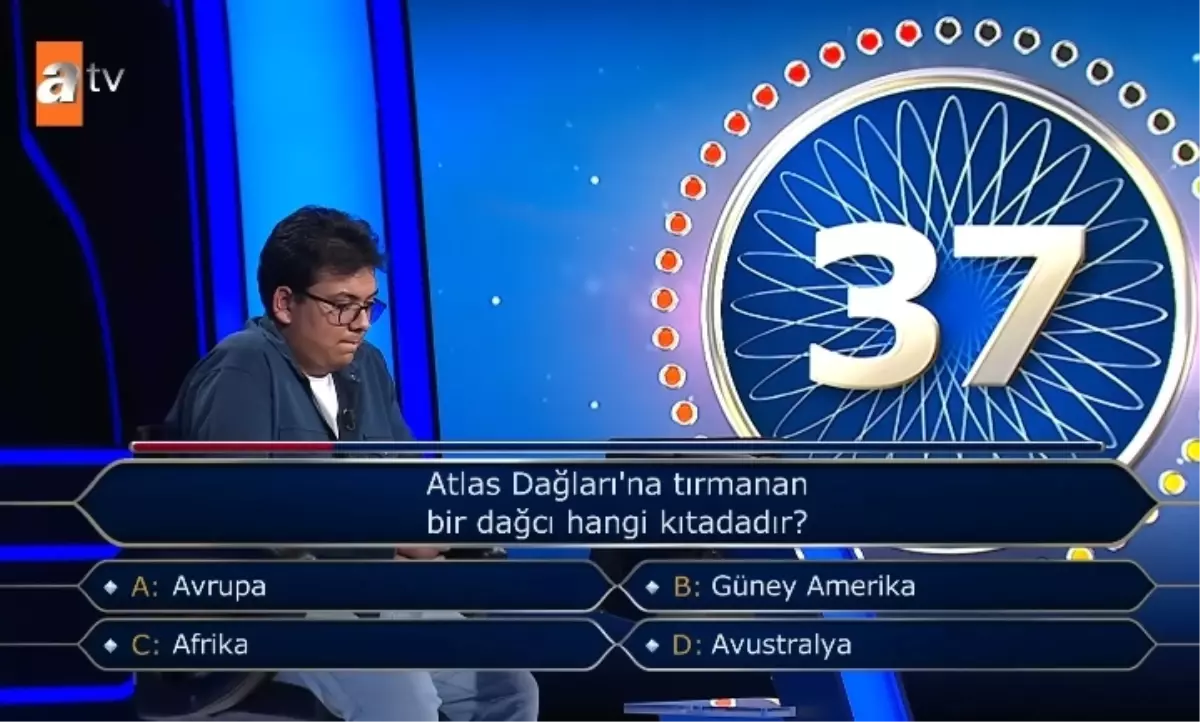 Atlas Dağları'na tırmanan bir dağcı hangi kıtadadır?