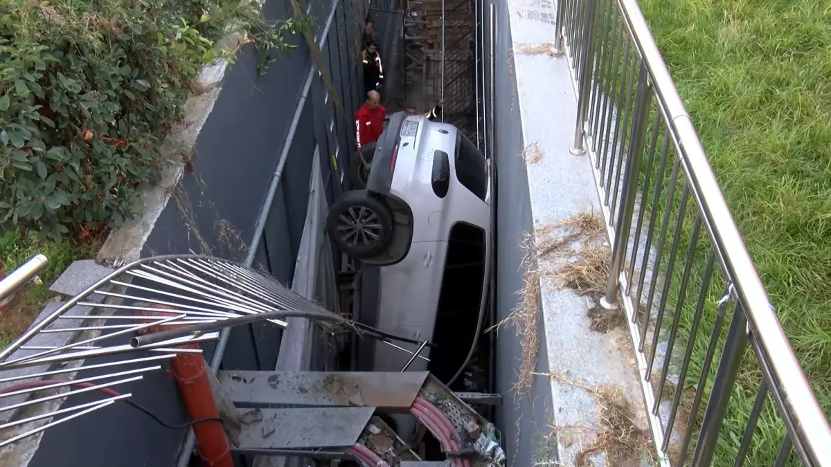 Bahçelievler'de Otoparkta Kaza: Sürücü 5 Metreden Düştü