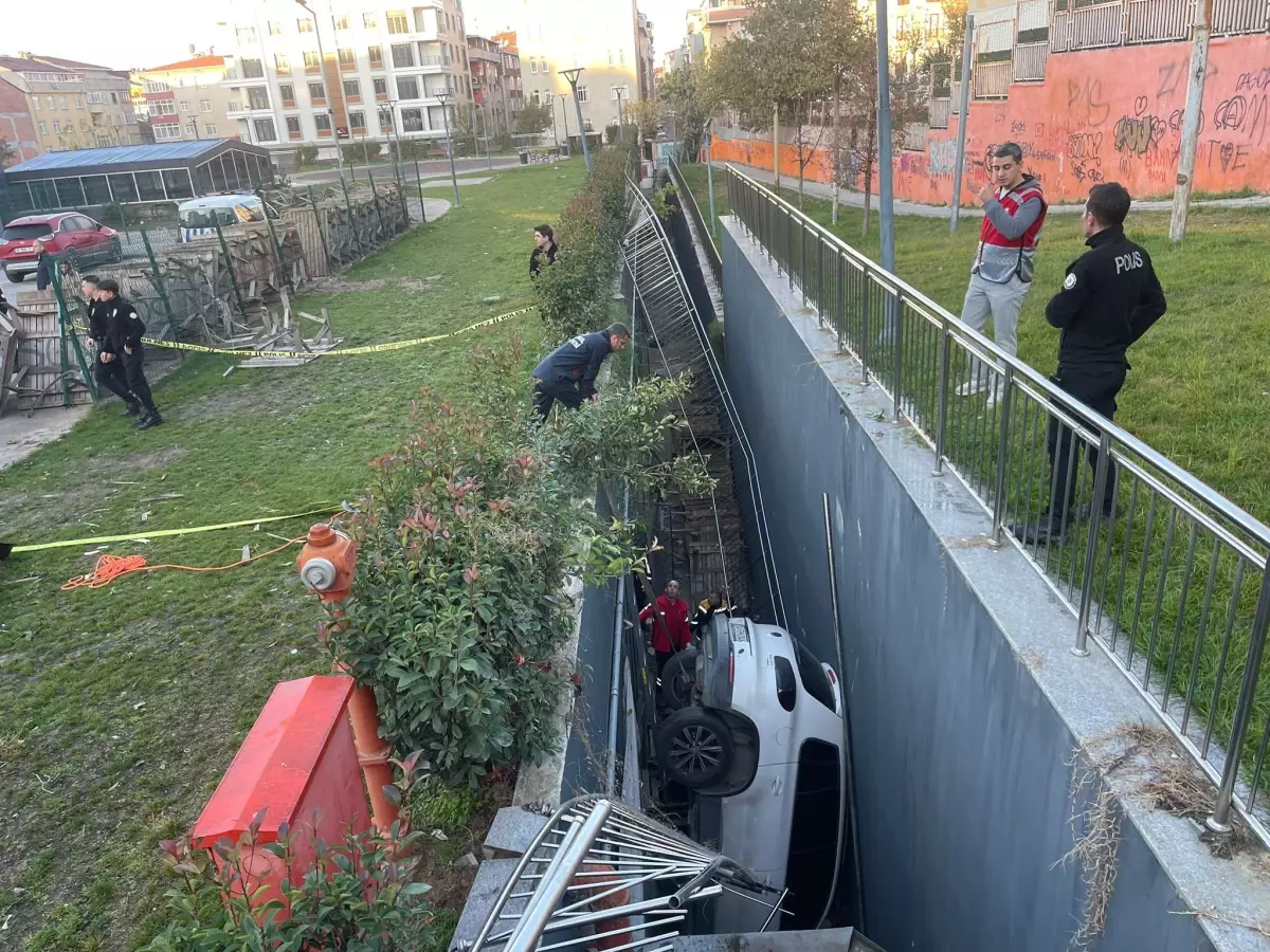 Bahçelievler'de Kaza: Sürücü Araçlara Çarparak Boşluğa Düştü