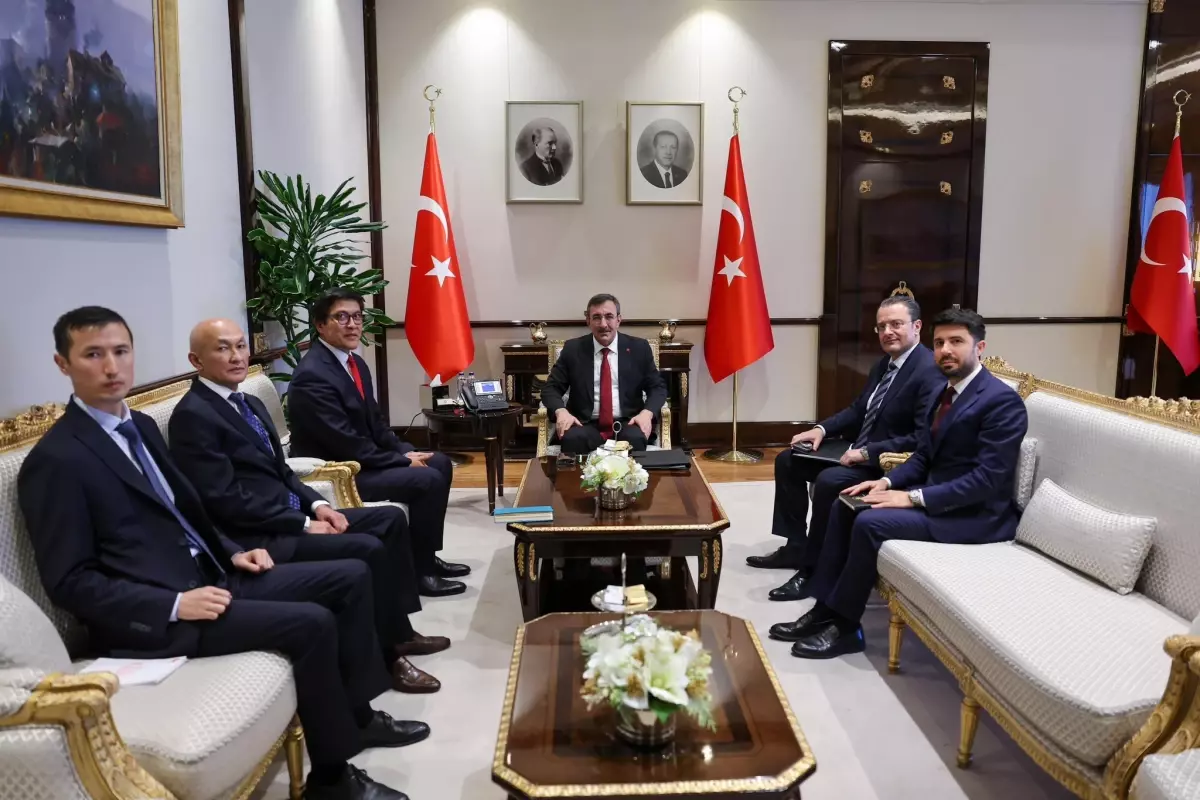 Cevdet Yılmaz Kırgızistan ile İkili İlişkileri Görüştü