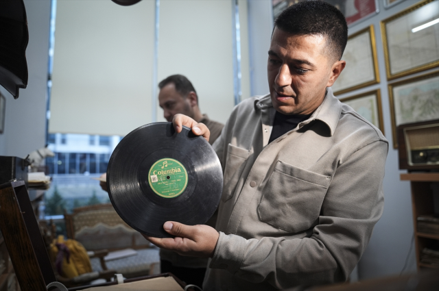 google da bile cikmiyor 35 yildir arayanlar var 19249229 845 m