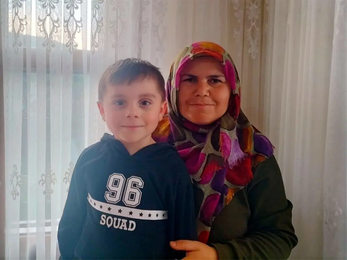 Bozkurt'ta Anne ve Oğlu Yan Yana Defnedildi