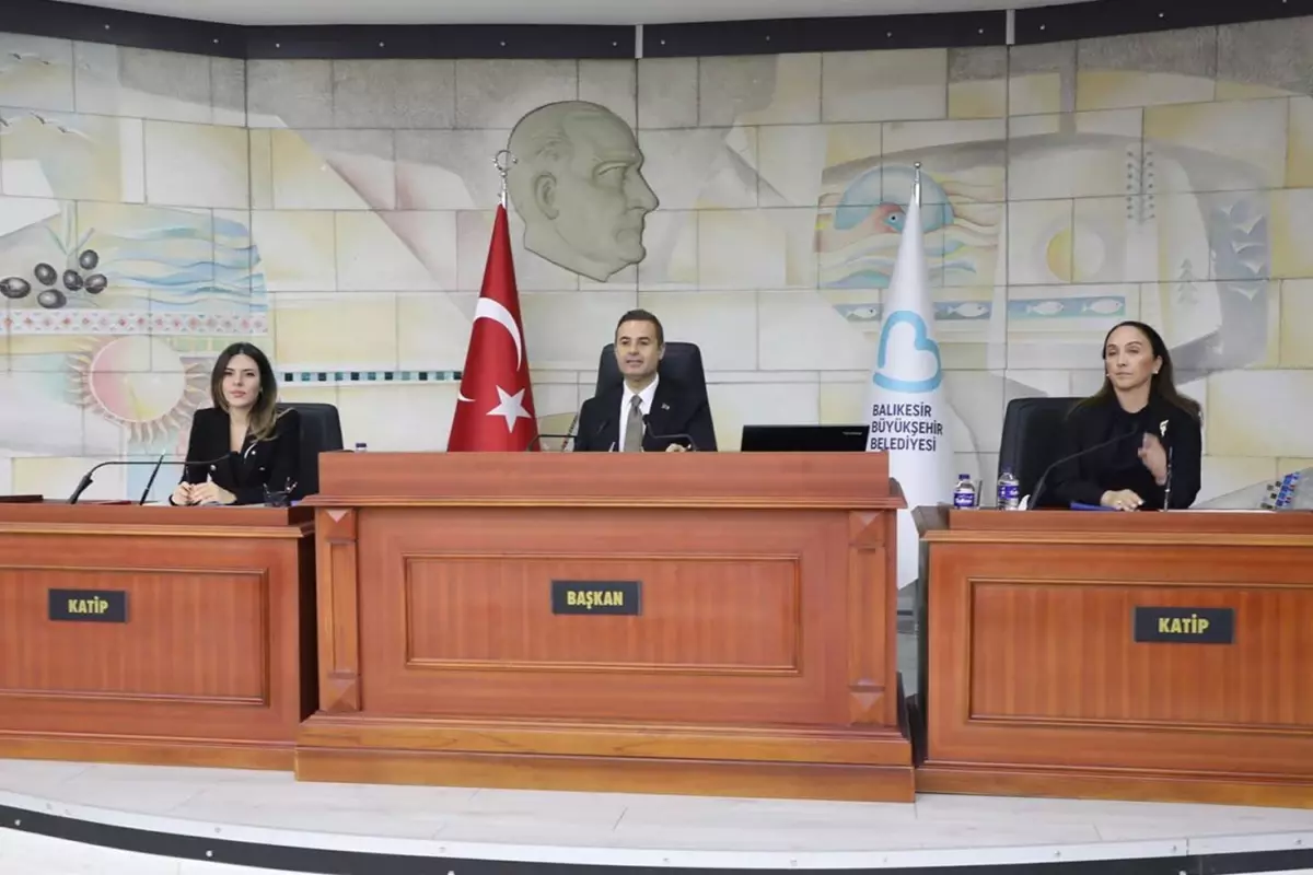 Balıkesir'de 17 bin deprem sonrası siyasette Zağanos Paşa polemiği