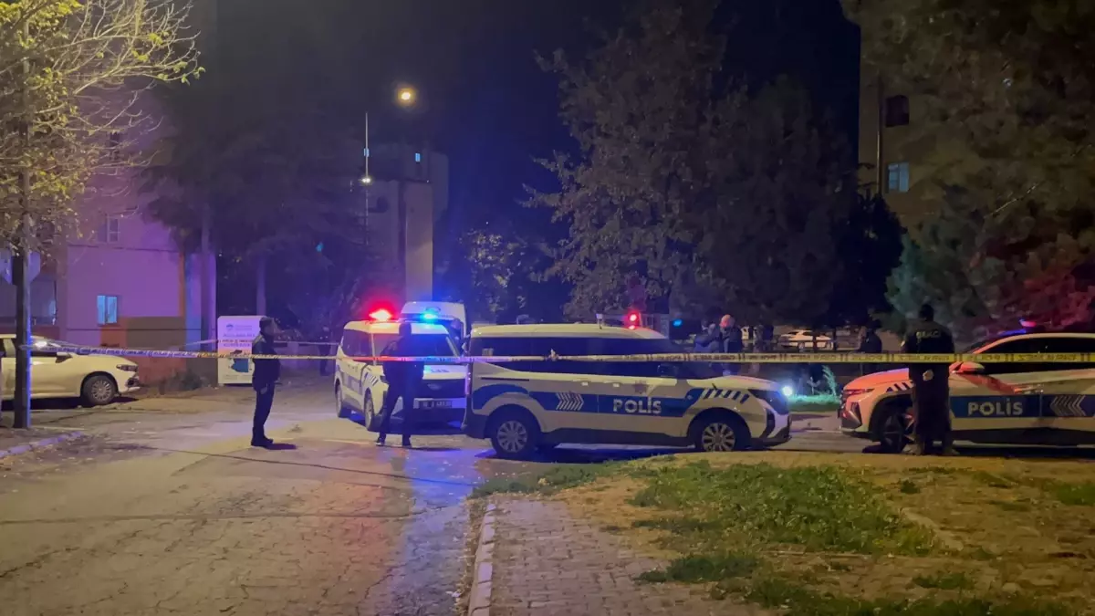 Kayseri'de Eşinin Bıçaklayarak Öldüren Adam Yakalandı