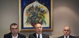 CHP İstanbul İl Yönetiminde Üyelik Askıya Alma Geleneği Yeniden Hayata Geçirilecek