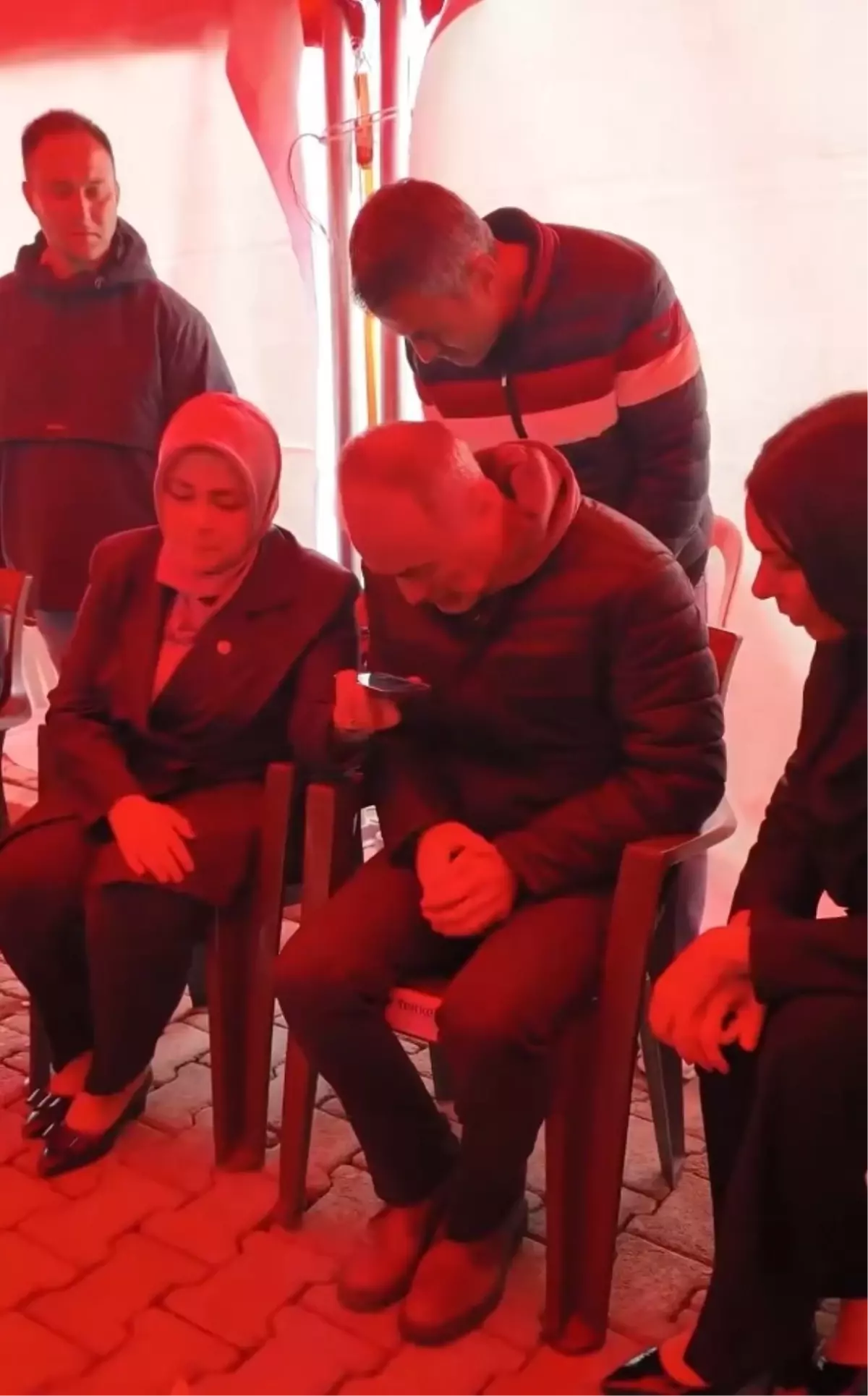 Cumhurbaşkanı Erdoğan, şehit Emre Altıok'un ailesiyle telefonda konuştu