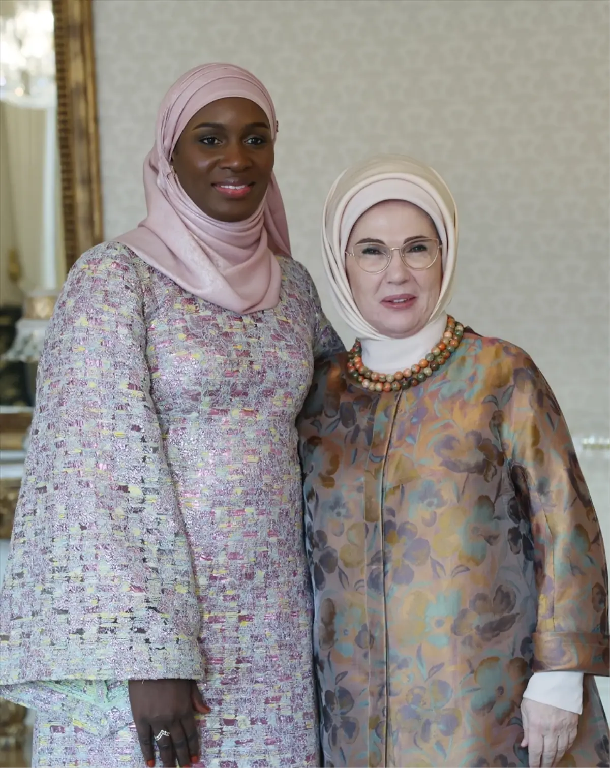 Emine Erdoğan, Senegal Cumhurbaşkanının eşi Faye ile görüştü Açıklaması
