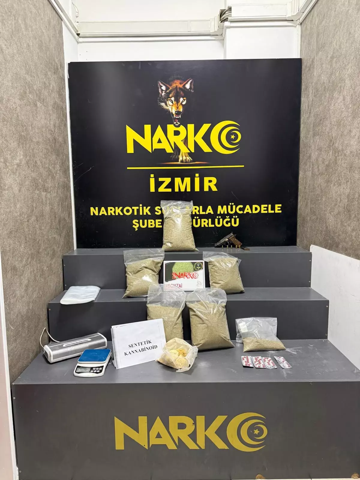 İzmir'de Uyuşturucu Operasyonu: Bir Kişi Tutuklandı