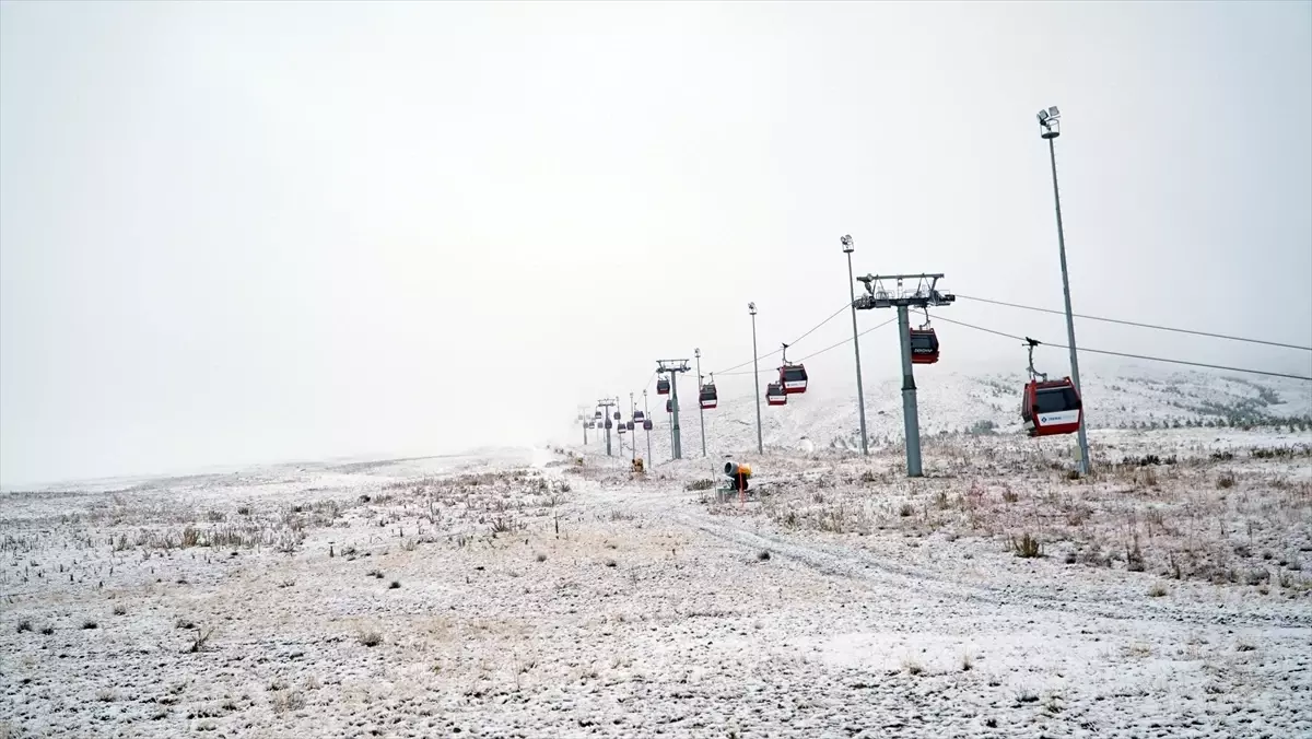 Erciyes Dağı'nda Kar Yağışı Etkisini Gösterdi