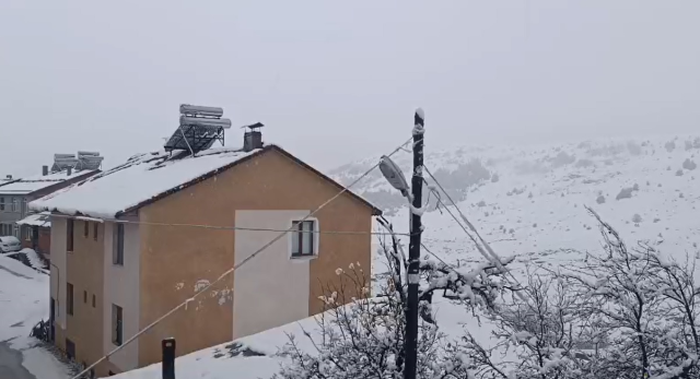 meteoroloji sari kodla uyarmisti sivas a lapa 19252928 9273 m