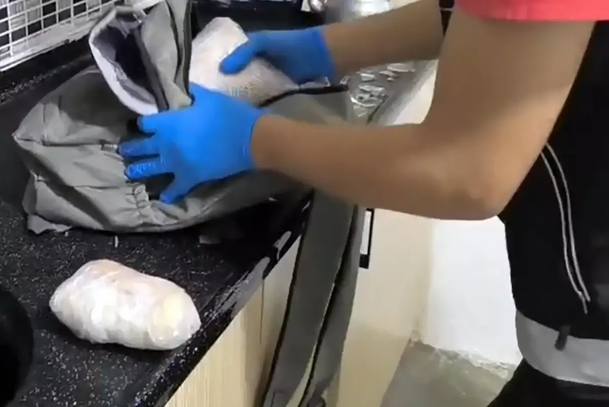 Adana'da Uyuşturucu Operasyonu: 4 Kilo Bonzai Ele Geçirildi