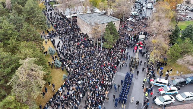 Türkiye şehitlerini uğurladı 35 turkiye sehitlerini ugurladi 19254401 5772 m