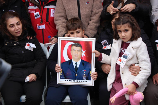 Türkiye şehitlerini uğurladı 27 turkiye sehitlerini ugurladi 19254401 6480 m