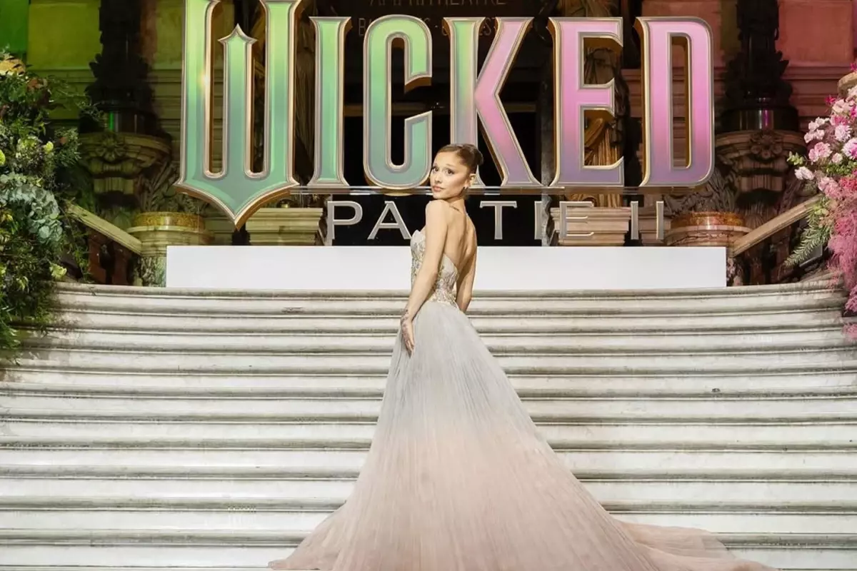 Ünlü yıldıza Singapur'da hayran saldırısı, 'En nefret edilen trol' başrolde