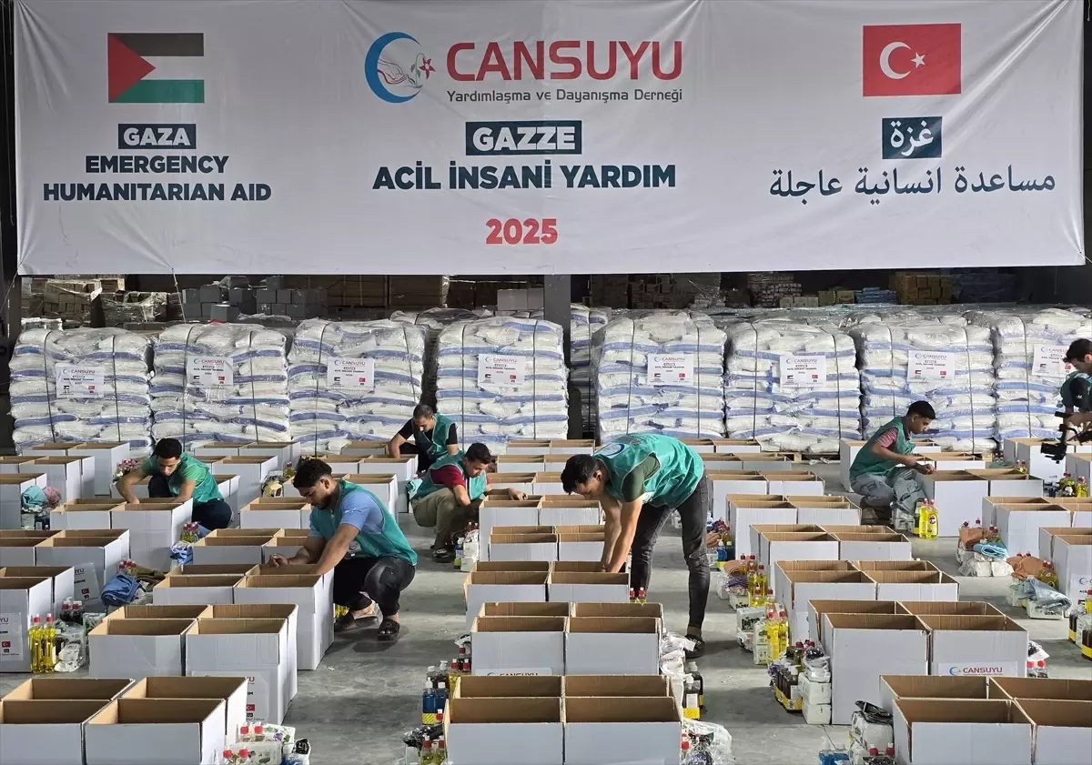 Gazze'ye 400 Ton Acil İnsani Yardım Ulaşıyor