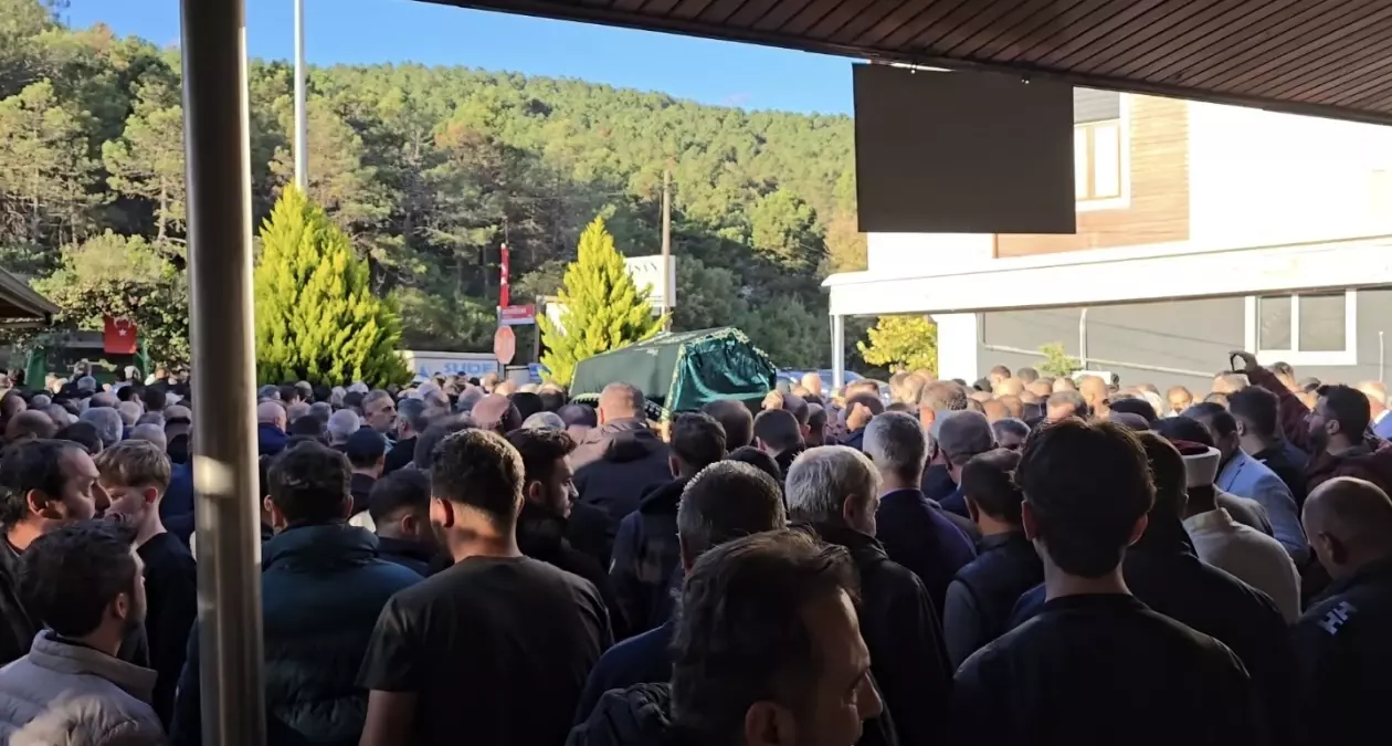 Dilovası'ndaki Patlamada Hayatını Kaybedenlerin Sayısı 7'ye Yükseldi