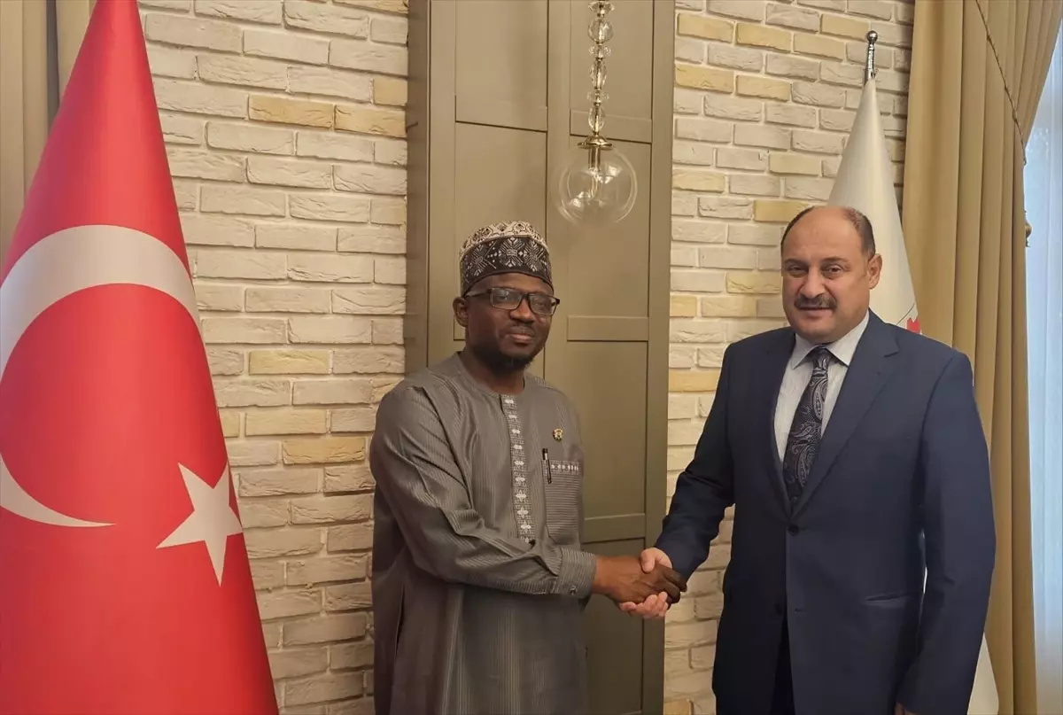 Gana Büyükelçisi Abdul Nasiruddin, Şanlıurfa Büyükşehir Belediye Başkanı Gülpınar'ı Ziyaret Etti