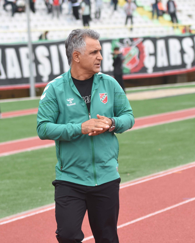 hem teknik direktor hem de beden egitimi 19257312 2697 m