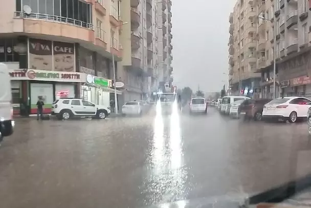 mardin de saganak dereler tasti yollar gole d 2 19256208 o