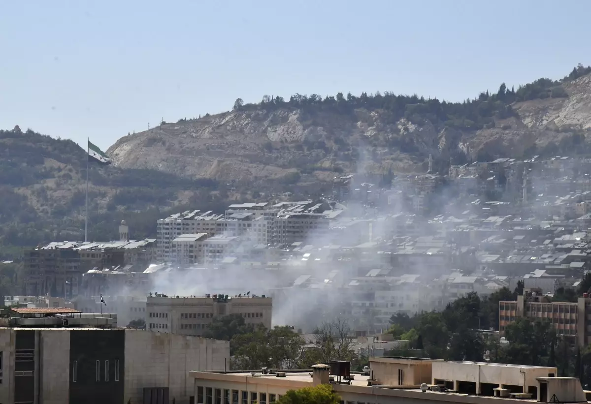 Şam'ın Mezze Bölgesine Füze Saldırısı: Yaralılar Var