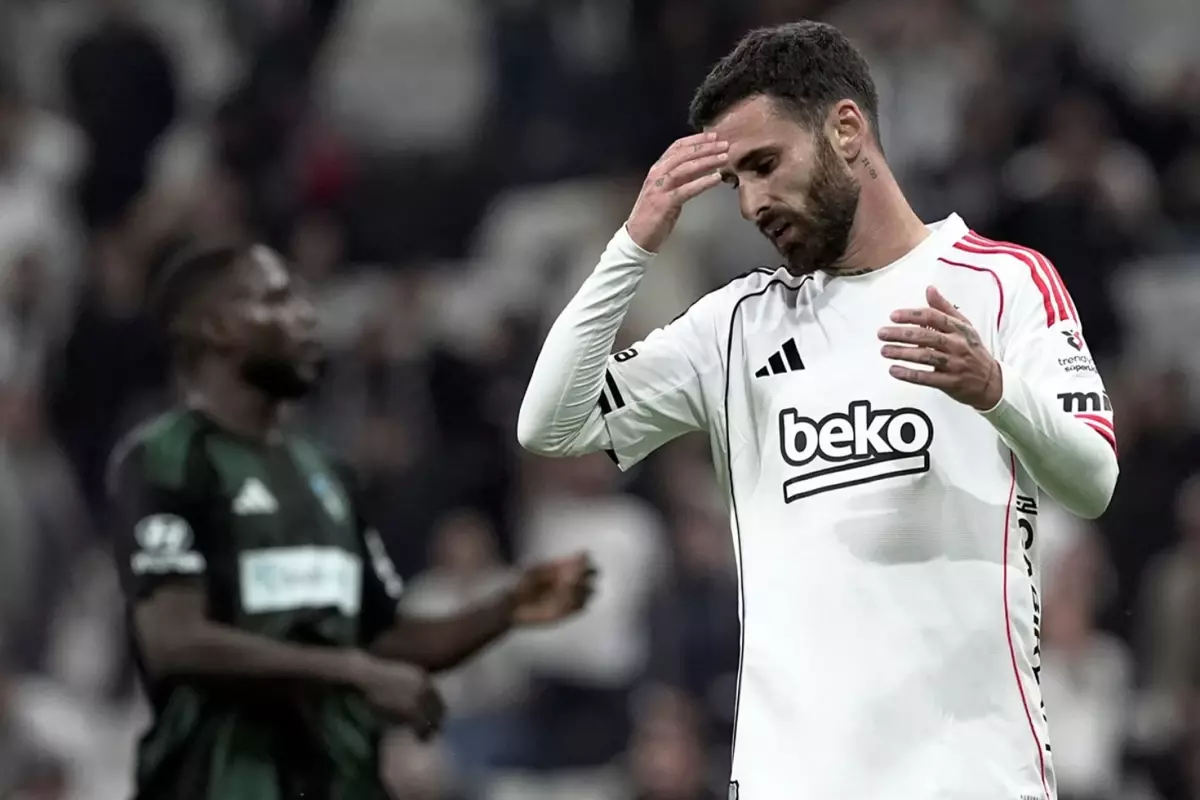 Takımdan ayrılıyor mu? Rafa Silva'nın menajerlik şirketinden 21 maddelik açıklama