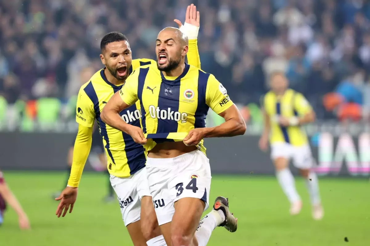 Transferin önünde tek engel var! Fener'e Sofyan Amrabat piyangosu