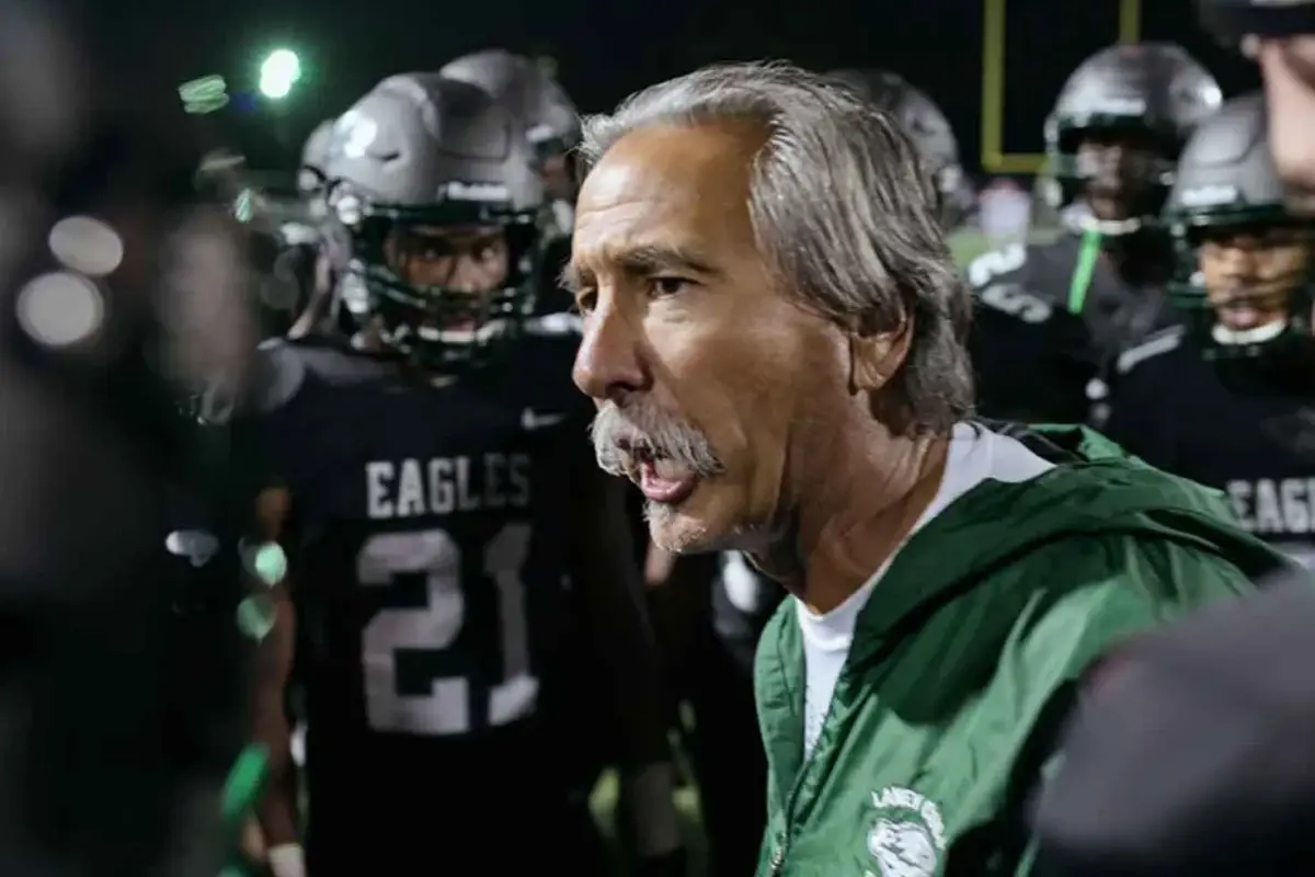 Ünlü oyuncu John Beam üniversite kampüsünde öldürüldü